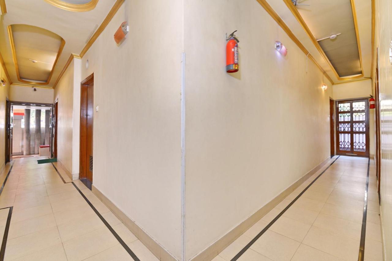 Oyo 3436 Shree Utsav Palace Guest House 콜카타 외부 사진